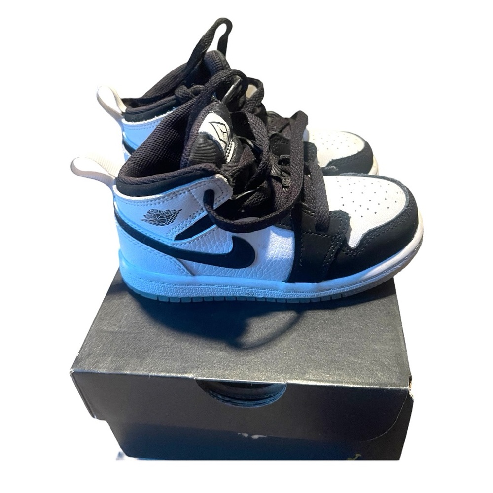Toddler Air Jordan 1 Mid in “Diamond” Black and White Sneakers